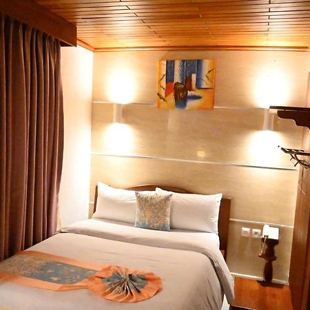 Grand Hotel Akwa Douala Exterior photo