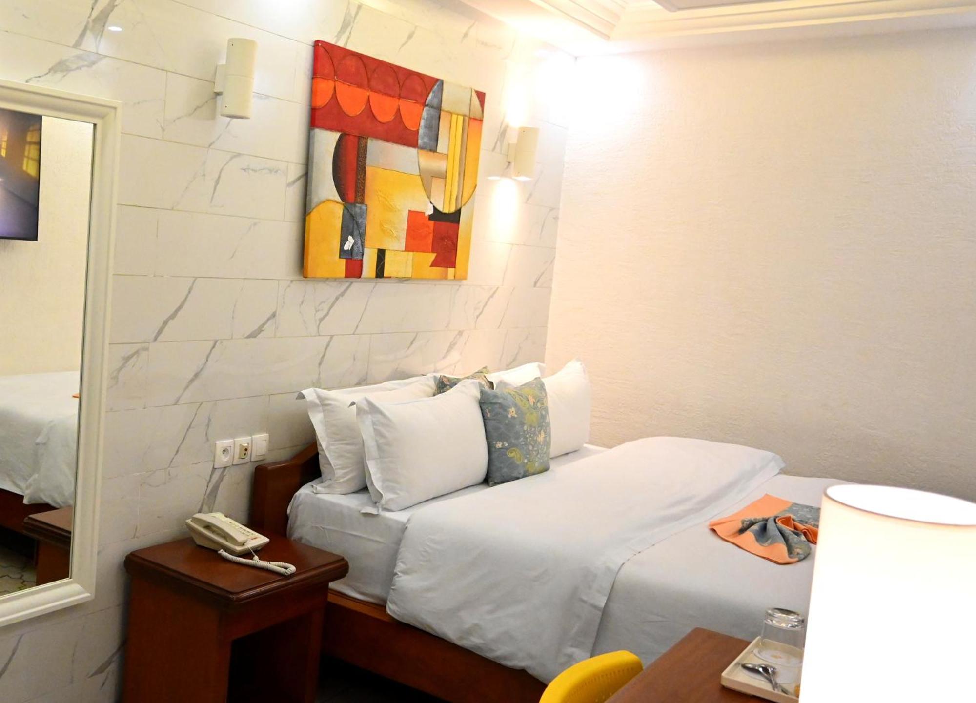 Grand Hotel Akwa Douala Exterior photo